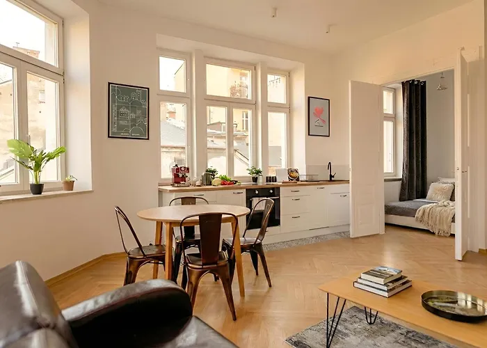 Na Granicy 6 דירה *